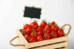 红色的西红柿价格标志白色