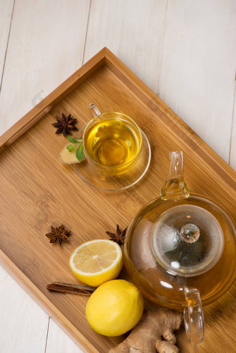 杯姜茶柠檬蜂蜜白色木使用