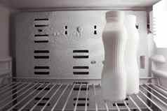 喝酸奶标签冰箱