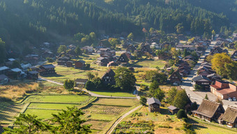 日本白川乡村