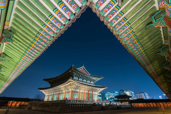 韩国Gyeongbokgung宫晚上首尔南韩国