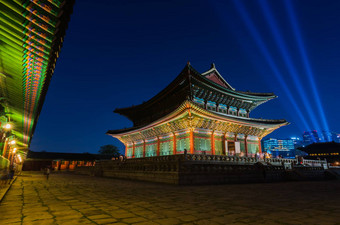 韩国Gyeongbokgung宫晚上首尔南韩国