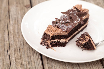 潮湿的魔鬼食物巧克力蛋糕被称为巴黎蛋糕