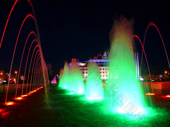 颜色喷泉喀山晚上视图