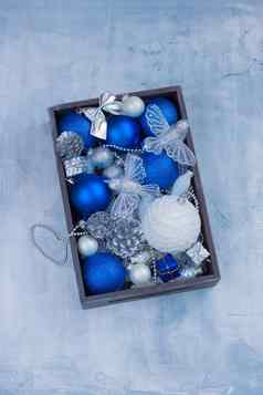 圣诞节明信片装饰集银白色蓝色的球玩具视锥细胞礼物木盒子