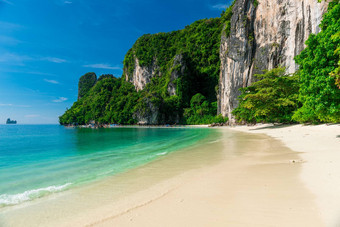 白色沙子海滩在香港岛泰国美丽的而