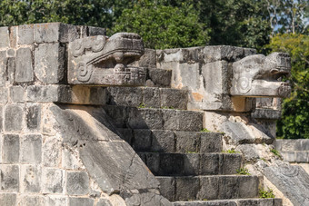 玛雅捷豹有名无实的领袖雕塑考古网站奇红玫瑰墨西哥