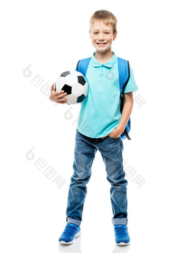 小学生背包持有<strong>足球</strong>球孤立的完整的