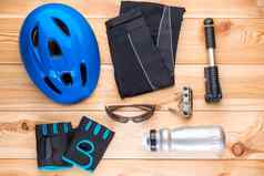 保护配件骑自行车工具木地板上