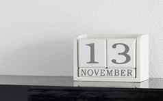 白色块日历现在日期月11月