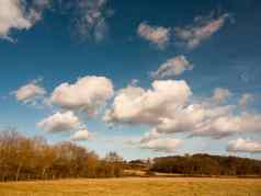 农场场农业明亮的蓝色的云农村景观自然