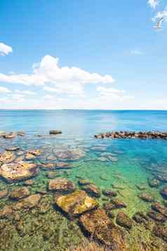 加利波利阿普利亚美妙的水颜色平静的海滩