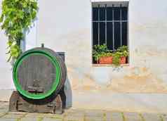 木桶酒经典酒地窖欧洲酒风景