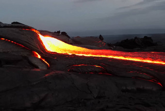 倒熔岩坡火山火山火山喷发岩浆