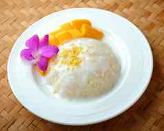 泰国甜点芒果黏糊糊的大米