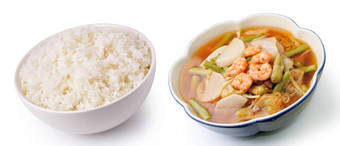 大米热酸咖喱罗望子酱汁虾蔬菜