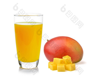 完整的玻璃<strong>芒果汁</strong>芒果孤立的白色背景