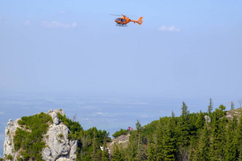 山救援直升机