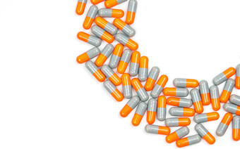 色彩斑斓的抗生素胶囊药片孤立的白色背景复制空间药物电阻抗生素药物<strong>合理</strong>的健康政策健康保险概念