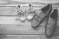 鞋子爸爸女儿语气黑色的白色概念保护