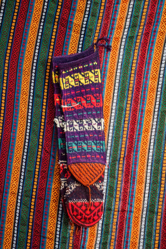 手工制作的色彩斑斓的土耳其少数<strong>民族风</strong>格编织袜子