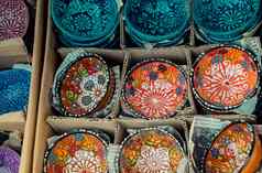 传统的土耳其陶瓷盘子