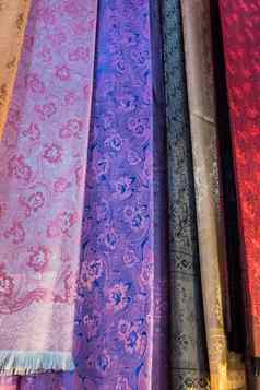 模式丝绸围巾传统的市场