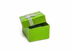 开放绿色颜色礼物盒子银丝带孤立的白色