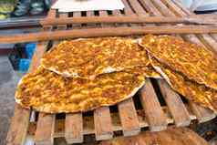 Lahmacun土耳其披萨煎饼肉填充