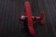 红色的颜色玩具飞机木纹理