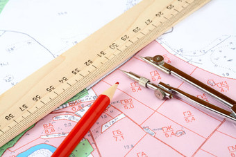 铅笔指南针统治者地形地图