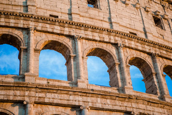 罗马圆形大剧场竞技场背景蓝色的天空罗马意大利
