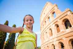 女孩使自拍背景竞技场罗马意大利孩子肖像著名的的地方欧洲