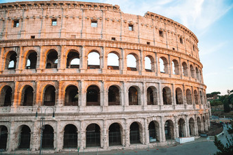 罗马圆形大剧场竞技场背景蓝色的天空罗马