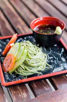 冷荞麦面条日本传统的食物