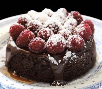 小巧克力蛋糕树莓焦糖