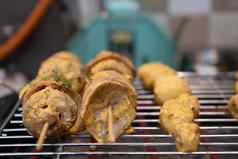 木串肉扦蔬菜蘑菇辣椒胡椒绿色胡椒洋葱土豆烹饪电烧烤