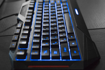 玩<strong>家</strong>键盘色彩斑斓的蓝色的灯现代玩<strong>家</strong>电</strong>脑蓝色的背光背光移动PCkeyborad电脑游戏