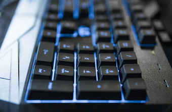 玩家键盘色彩斑斓的蓝色的灯现代玩家电脑蓝色的背光背光移动PCkeyborad电脑游戏
