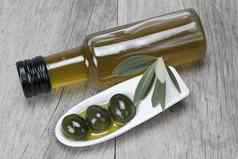橄榄石油橄榄木表面
