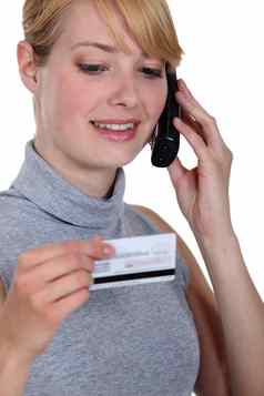女人电话信贷卡公司