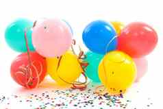 色彩斑斓的气球聚会，派对飘带五彩纸屑