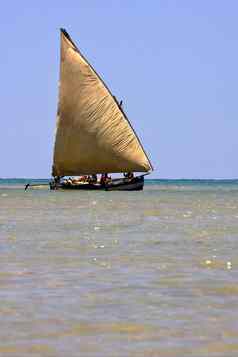 航行马达加斯加海