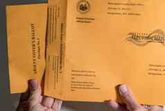 西维吉尼亚州缺席投票信封检查列表邮寄投票选举