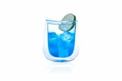 夏天饮料概念蓝色的夏威夷喝玻璃石灰片