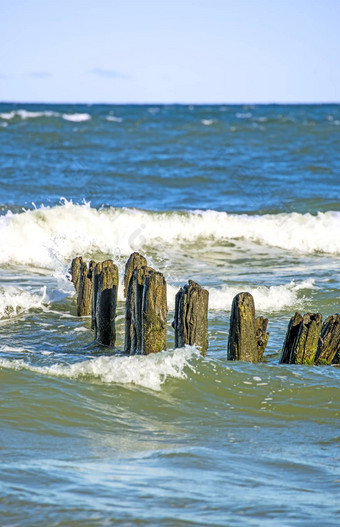 波罗的海海防波堤冲浪