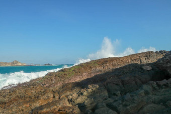 波溅岬海角向海滩危险的现象天上的海滩水冒<strong>气泡</strong>强度<strong>破碎</strong>波美自然