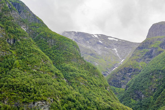 挪威美丽的山雪峡湾景观Sognefjord挪威