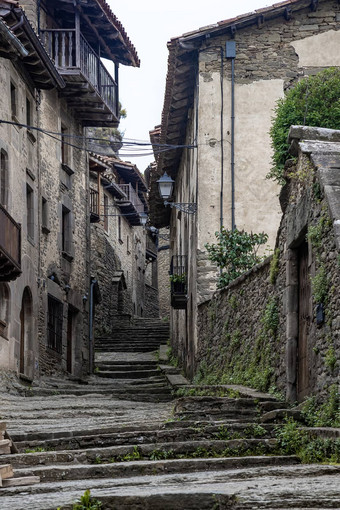 街道中世纪的村rupit加泰罗尼亚西班牙