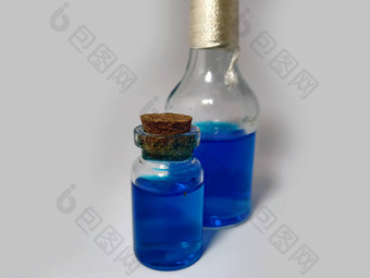 药水蓝色的液体哪里炼金术集烧瓶小玻璃瓶彩色的液体<strong>游戏角色</strong>玩魔法药水软木塞塞拉普瓶药水颜色瓶